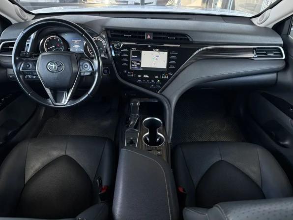 Toyota Camry VIII (XV70) с пробегом 2018 года, цена 2 990 000 рублей, 124350 км, седан, Автокод Объявления