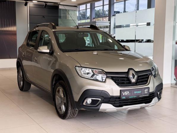 Renault Sandero II Рестайлинг с пробегом 2018 года, цена 1 397 000 рублей, 89305 км, хэтчбек, Автокод Объявления