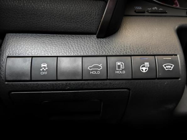 Toyota Camry VIII (XV70) Рестайлинг с пробегом 2021 года, цена 3 330 000 рублей, 88016 км, седан, Автокод Объявления