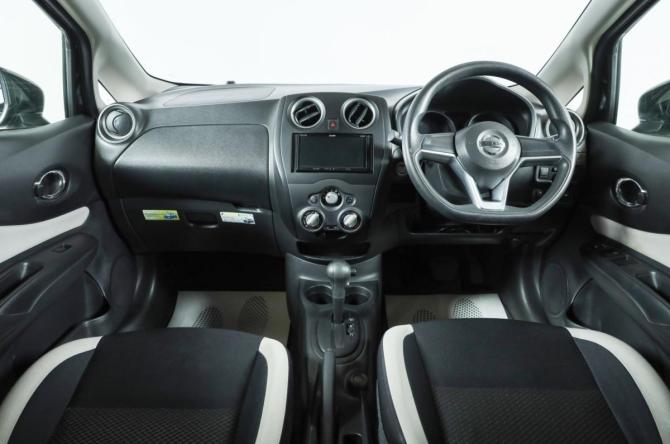 Nissan Note II Рестайлинг с пробегом 2018 года, цена 989 000 рублей, 135000 км, хэтчбек, Автокод Объявления