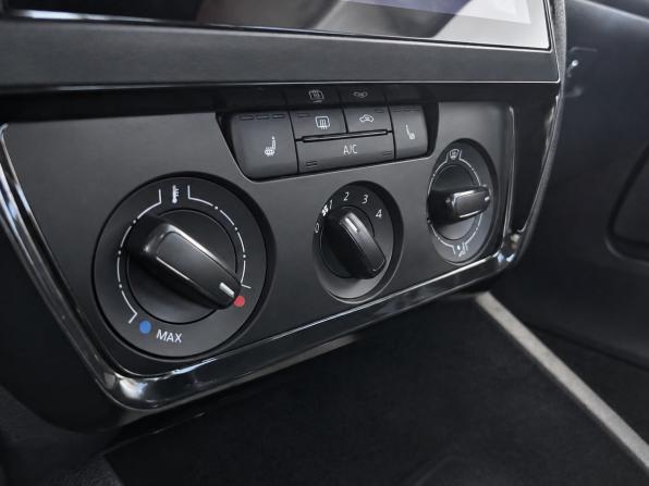 Volkswagen Jetta VI Рестайлинг с пробегом 2014 года, цена 1 019 000 рублей, 149035 км, седан, Автокод Объявления