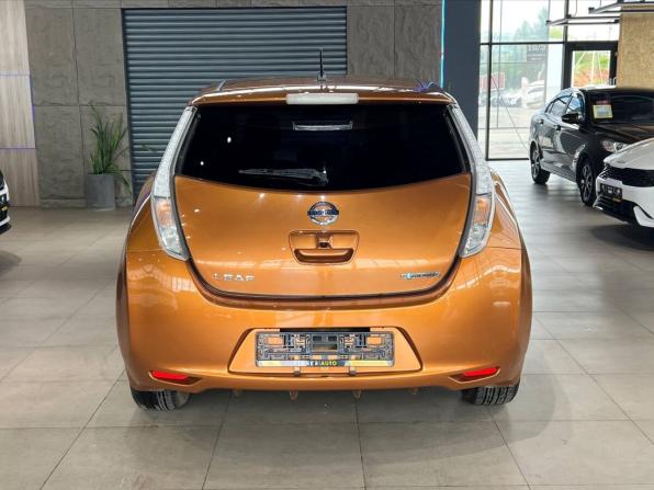 Nissan Leaf I (ZE0/AZE0) с пробегом 2016 года, цена 1 020 000 рублей, 56000 км, хэтчбек, Автокод Объявления
