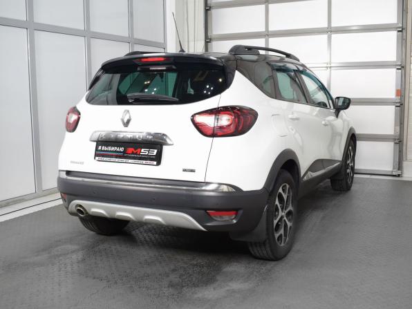 Renault Kaptur I с пробегом 2018 года, цена 1 349 999 рублей, 176255 км, внедорожник, Автокод Объявления