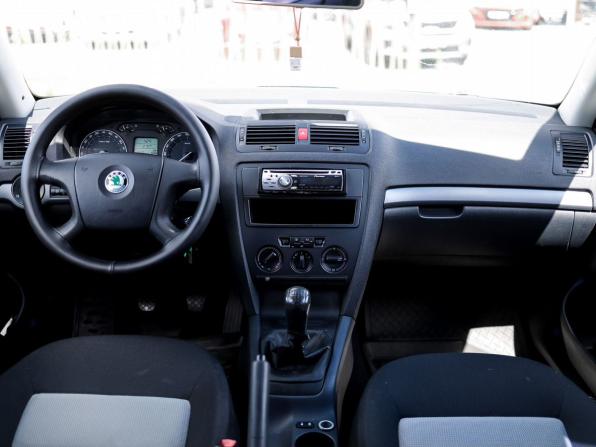 Skoda Octavia II (A5) с пробегом 2008 года, цена 579 000 рублей, 225536 км, лифтбек, Автокод Объявления