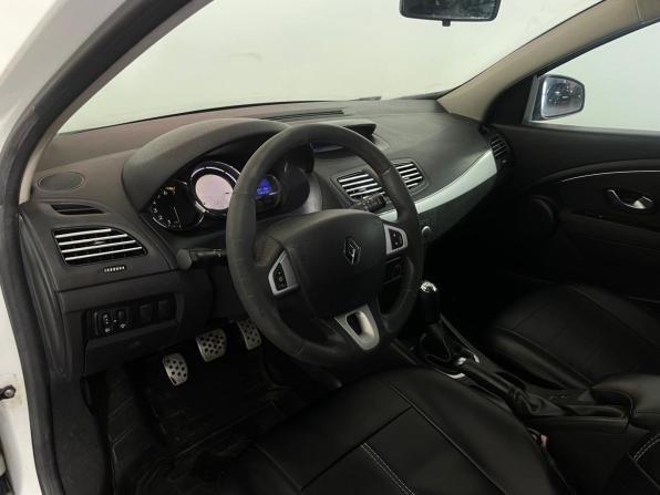 Renault Megane III с пробегом 2011 года, цена 699 000 рублей, 165331 км, хэтчбек, Автокод Объявления