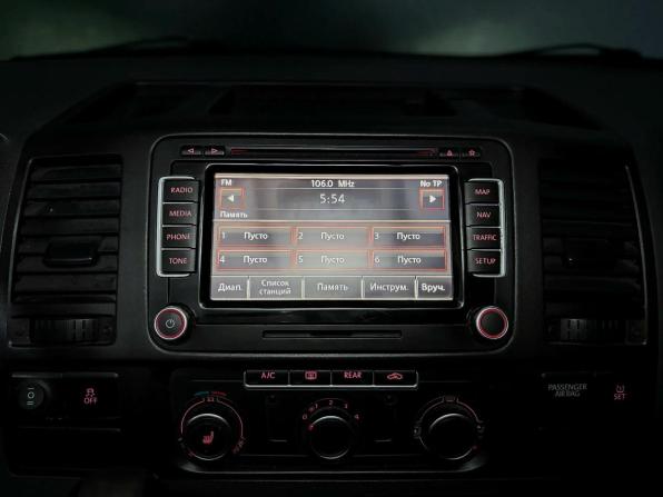 Volkswagen Caravelle T5 Рестайлинг с пробегом 2012 года, цена 1 790 000 рублей, 280000 км, минивэн, Автокод Объявления
