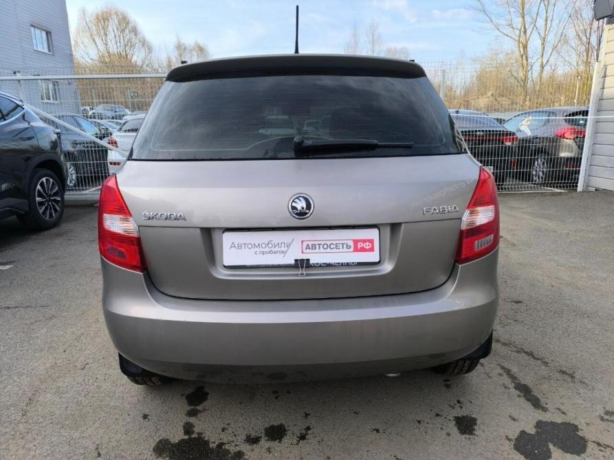 Skoda Fabia II Рестайлинг Нижнекамск  - изображение 9