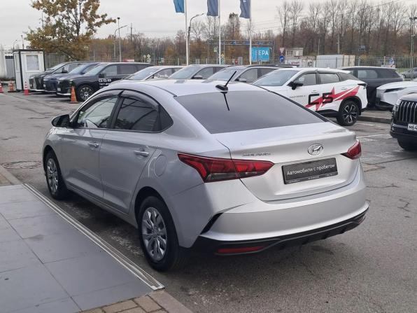 Hyundai Solaris II Рестайлинг с пробегом 2021 года, цена 1 498 000 рублей, 134534 км, седан, Автокод Объявления
