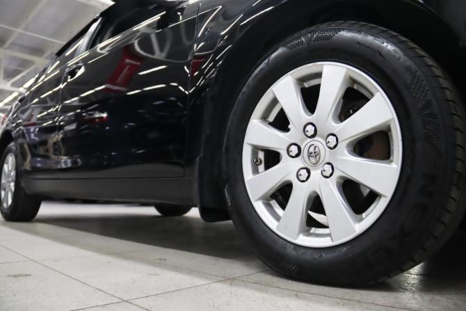 Toyota Camry VI (XV40) Рестайлинг с пробегом 2011 года, цена 1 355 550 рублей, 185883 км, седан, Автокод Объявления
