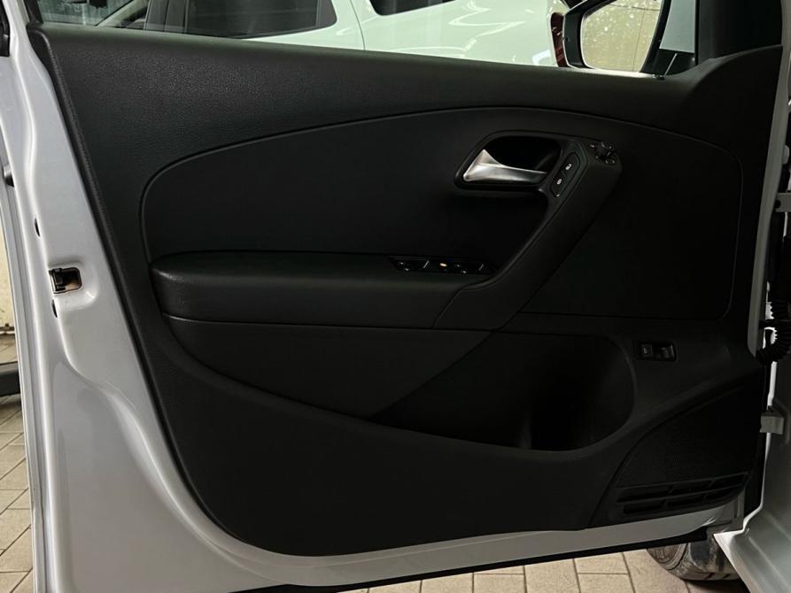 Volkswagen Polo V Рестайлинг Волгоград  - изображение 11