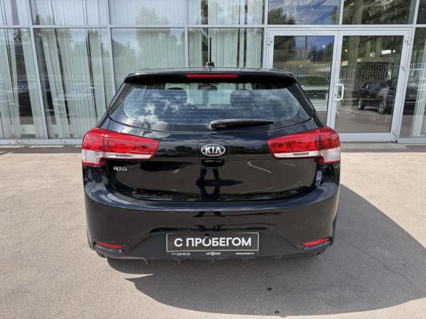 Kia Rio III Рестайлинг с пробегом 2017 года, цена 1 090 000 рублей, 102535 км, хэтчбек, Автокод Объявления