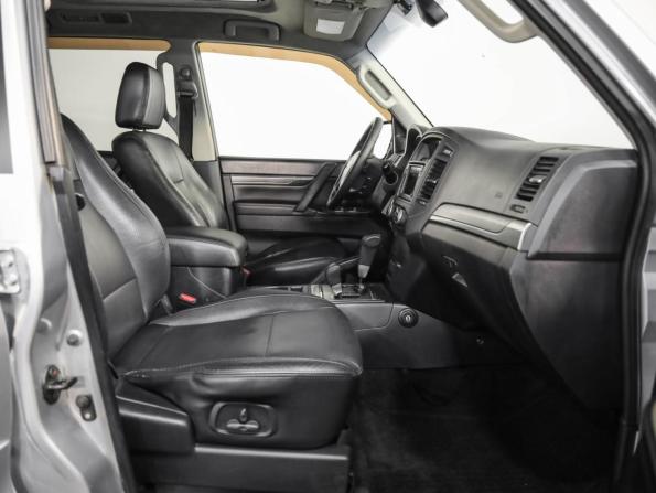 Mitsubishi Pajero IV Рестайлинг 1 с пробегом 2011 года, цена 1 625 000 рублей, 249283 км, внедорожник, Автокод Объявления