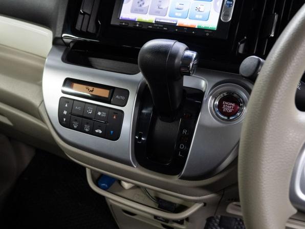 Honda N-WGN I с пробегом 2014 года, цена 590 000 рублей, 163774 км, хэтчбек, Автокод Объявления