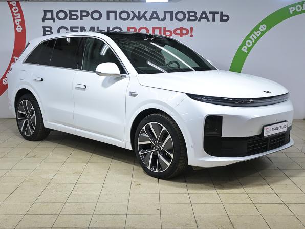 Li Auto (Lixiang) L6 I с пробегом 2024 года, цена 5 840 000 рублей, 32000 км, внедорожник, Автокод Объявления