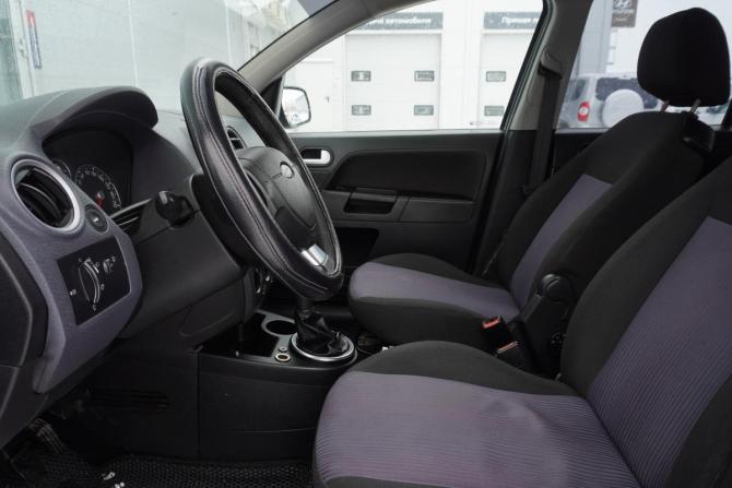 Ford Fusion I Рестайлинг с пробегом 2009 года, цена 379 000 рублей, 195809 км, хэтчбек, Автокод Объявления