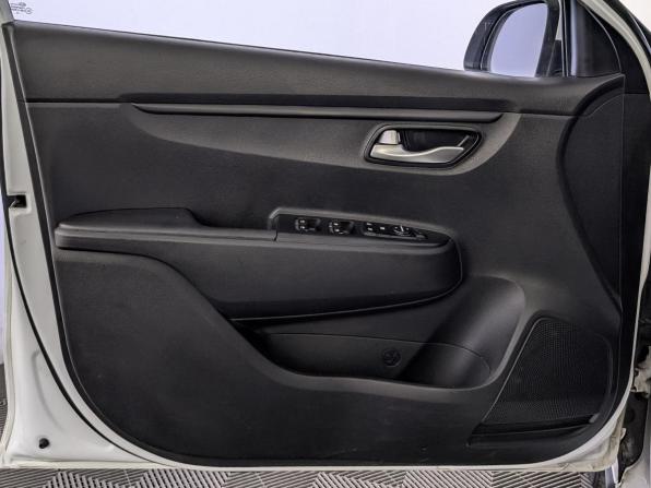 Kia Rio IV с пробегом 2019 года, цена 1 580 000 рублей, 134930 км, хэтчбек, Автокод Объявления