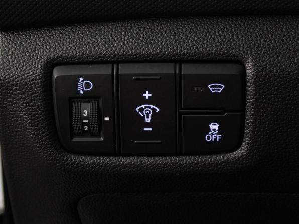 Hyundai Creta I Рестайлинг с пробегом 2021 года, цена 2 099 000 рублей, 70532 км, внедорожник, Автокод Объявления