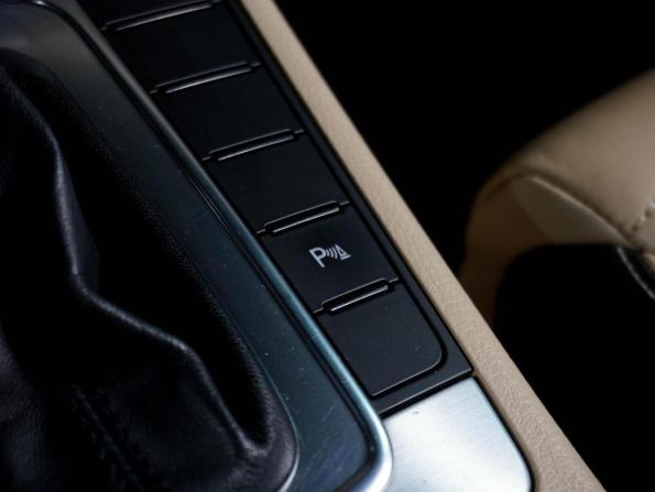 Volkswagen Passat CC I Рестайлинг с пробегом 2012 года, цена 1 299 000 рублей, 186281 км, седан, Автокод Объявления