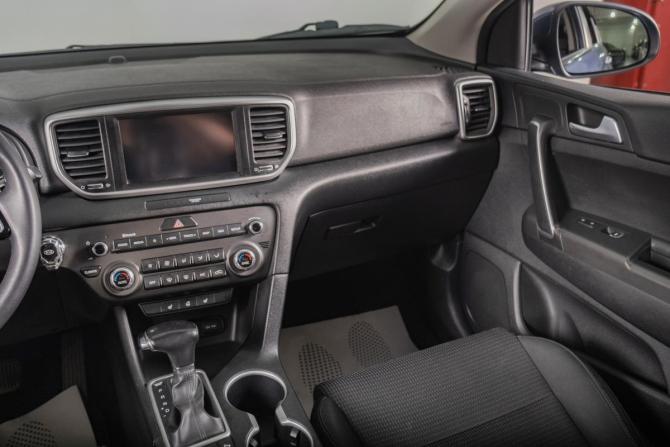 Kia Sportage IV Рестайлинг с пробегом 2020 года, цена 2 369 000 рублей, 89000 км, внедорожник, Автокод Объявления