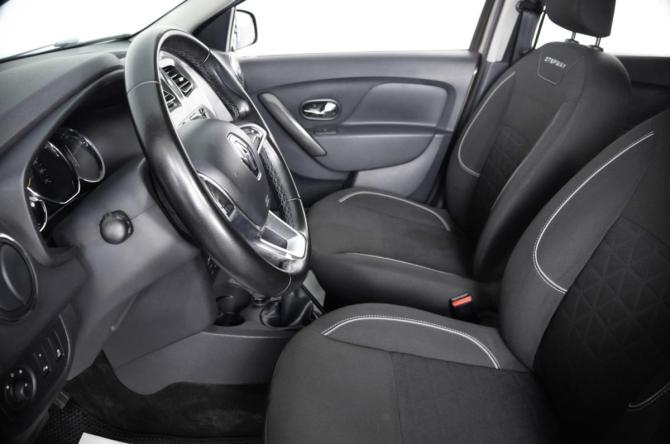 Renault Sandero II Рестайлинг с пробегом 2018 года, цена 969 000 рублей, 187000 км, хэтчбек, Автокод Объявления