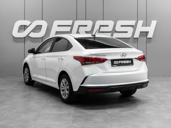 Hyundai Solaris II Рестайлинг с пробегом 2021 года, цена 1 599 000 рублей, 53393 км, седан, Автокод Объявления