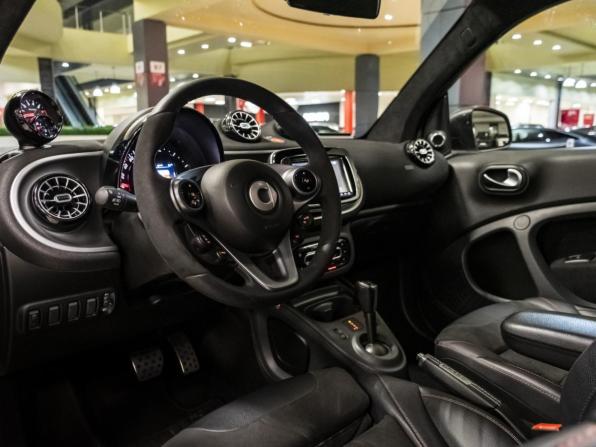 Smart Fortwo III с пробегом 2018 года, цена 2 350 000 рублей, 38563 км, хэтчбек, Автокод Объявления