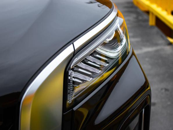 Hongqi HS5 I Рестайлинг с пробегом 2023 года, цена 3 190 000 рублей, 17872 км, внедорожник, Автокод Объявления