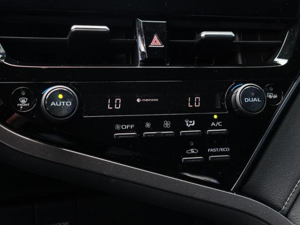 Toyota Camry VIII (XV70) Рестайлинг с пробегом 2021 года, цена 3 430 000 рублей, 62833 км, седан, Автокод Объявления