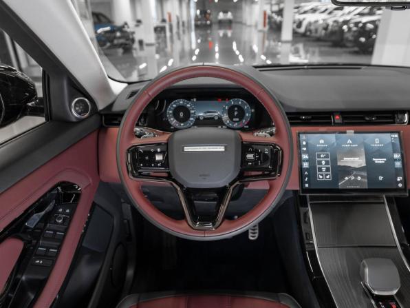 Land Rover Range Rover Evoque II Рестайлинг с пробегом 2025 года, цена 5 800 000 рублей, 39 км, внедорожник, Автокод Объявления