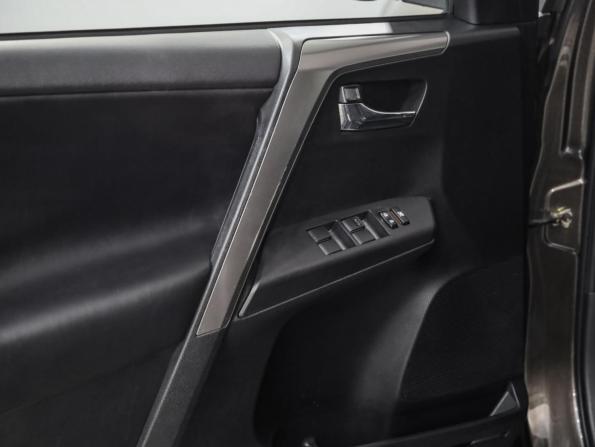 Toyota RAV4 IV (XA40) Рестайлинг с пробегом 2019 года, цена 2 489 000 рублей, 115000 км, внедорожник, Автокод Объявления