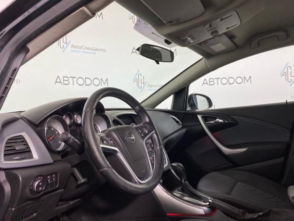 Opel Astra J Рестайлинг с пробегом 2014 года, цена 725 000 рублей, 232000 км, хэтчбек, Автокод Объявления