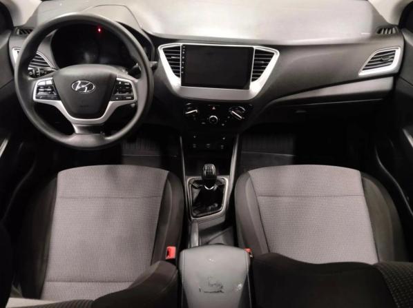 Hyundai Solaris II с пробегом 2019 года, цена 1 165 836 рублей, 185576 км, седан, Автокод Объявления
