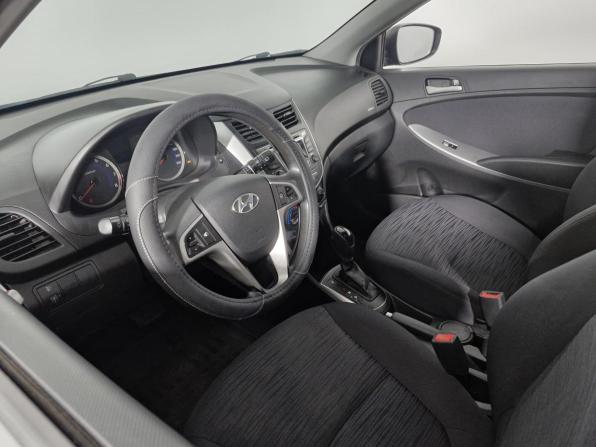 Hyundai Solaris I Рестайлинг с пробегом 2015 года, цена 999 000 рублей, 151279 км, хэтчбек, Автокод Объявления
