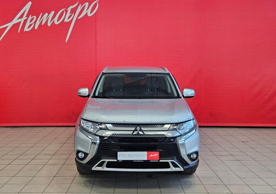 Mitsubishi Outlander III Рестайлинг 3 Вологда  - изображение 8
