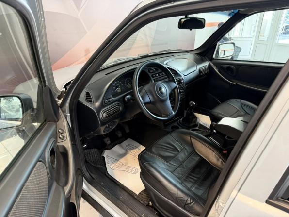 Chevrolet Niva I Рестайлинг с пробегом 2017 года, цена 730 000 рублей, 43000 км, внедорожник, Автокод Объявления