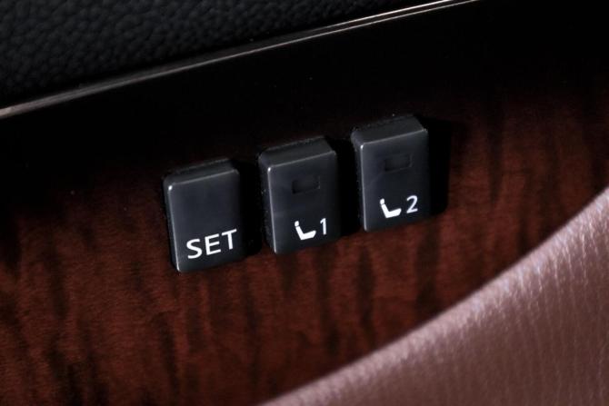 Infiniti QX50 I Рестайлинг с пробегом 2016 года, цена 2 149 000 рублей, 111000 км, внедорожник, Автокод Объявления