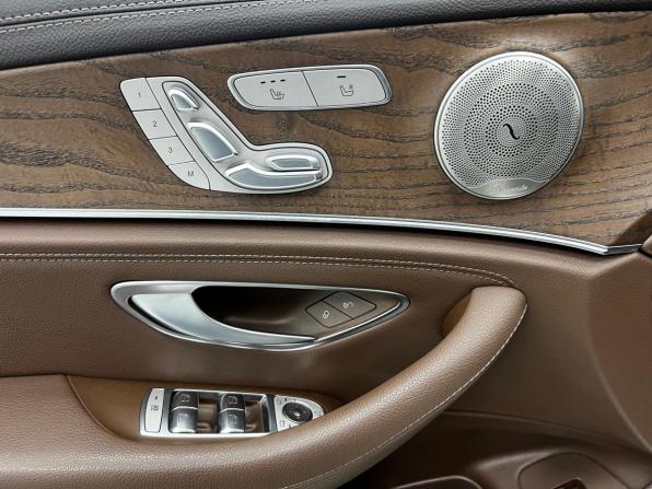 Mercedes-Benz E-Класс V (W213 S213 C238) Рестайлинг с пробегом 2020 года, цена 3 675 000 рублей, 105401 км, седан, Автокод Объявления