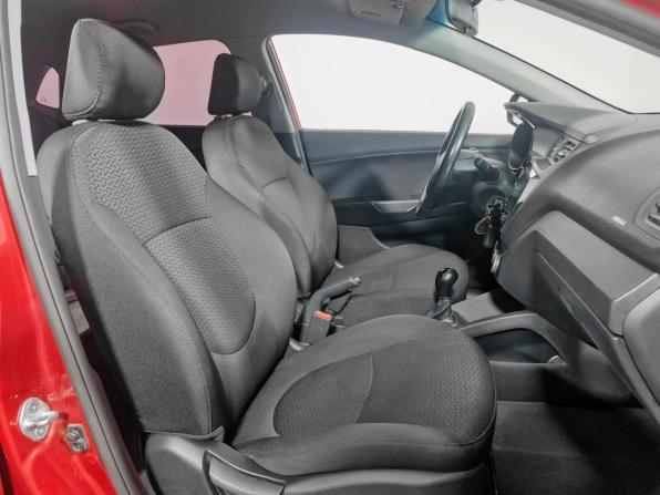 Kia Rio III Рестайлинг с пробегом 2016 года, цена 1 159 000 рублей, 103419 км, хэтчбек, Автокод Объявления