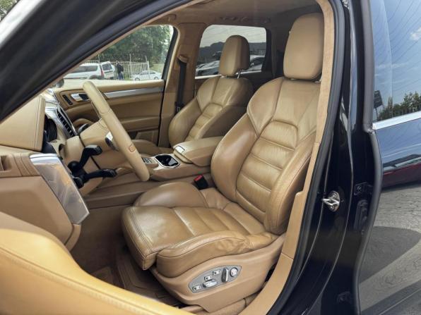Porsche Cayenne II (958) с пробегом 2010 года, цена 1 920 000 рублей, 367762 км, внедорожник, Автокод Объявления