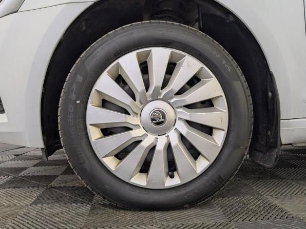 Skoda Octavia III (A7) Рестайлинг с пробегом 2020 года, цена 1 765 000 рублей, 117592 км, лифтбек, Автокод Объявления