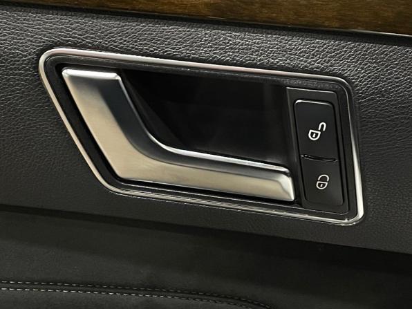 Mercedes-Benz E-Класс IV (W212 S212 C207) Рестайлинг с пробегом 2014 года, цена 1 897 000 рублей, 201493 км, седан, Автокод Объявления