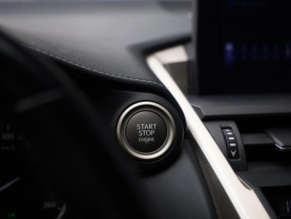 Lexus NX I с пробегом 2016 года, цена 2 099 000 рублей, 253356 км, внедорожник, Автокод Объявления