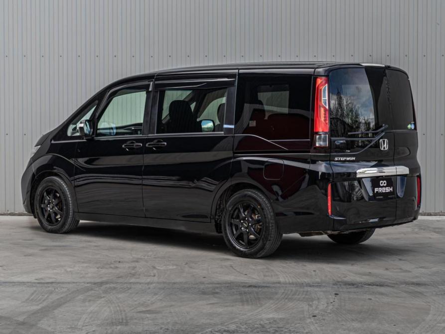 Honda Stepwgn V Краснодар  - изображение 2