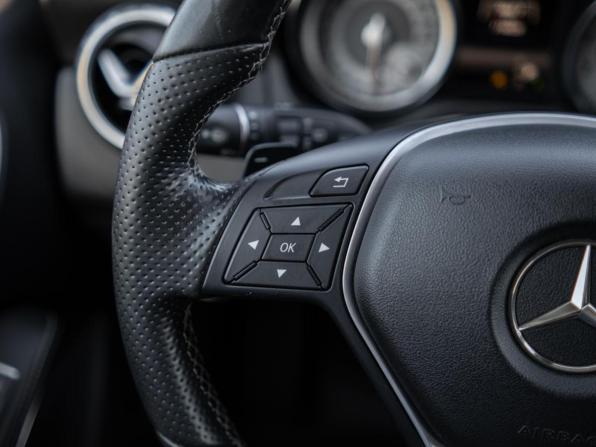 Mercedes-Benz GLA I (X156) с пробегом 2015 года, цена 1 799 000 рублей, 116025 км, внедорожник, Автокод Объявления