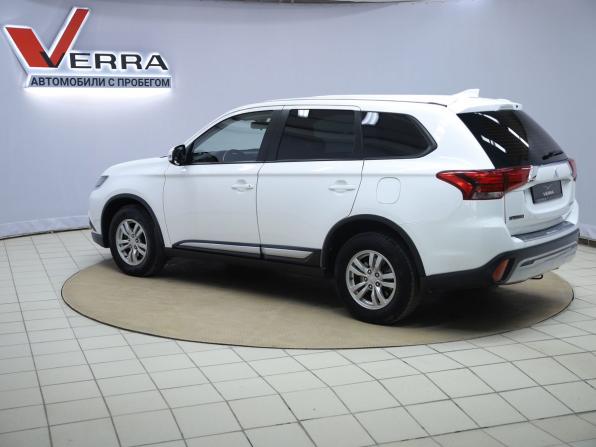 Mitsubishi Outlander III Рестайлинг 3 с пробегом 2019 года, цена 1 950 000 рублей, 181052 км, внедорожник, Автокод Объявления