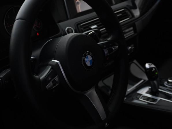 BMW 5 серии VI (F10/F11/F07) Рестайлинг с пробегом 2013 года, цена 1 799 999 рублей, 241507 км, седан, Автокод Объявления