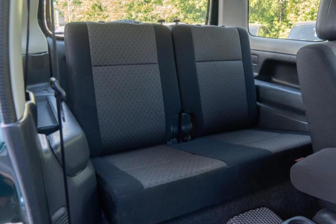 Suzuki Jimny III Рестайлинг 1 с пробегом 2007 года, цена 1 389 000 рублей, 67279 км, внедорожник открытый, Автокод Объявления