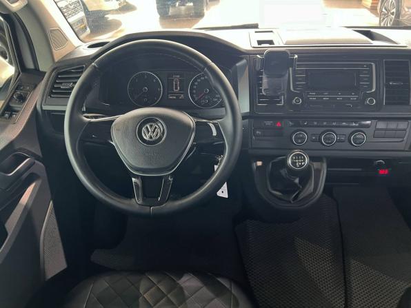 Volkswagen Caravelle T6 с пробегом 2017 года, цена 3 100 000 рублей, 248206 км, минивэн, Автокод Объявления