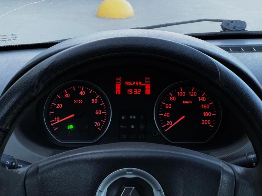 Renault Logan I Рестайлинг Архангельск  - изображение 26