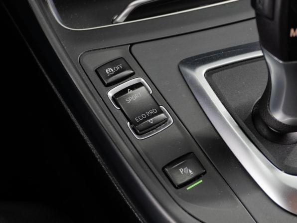 BMW 1 серии II (F20/F21) Рестайлинг 2 с пробегом 2017 года, цена 1 649 000 рублей, 140859 км, хэтчбек, Автокод Объявления